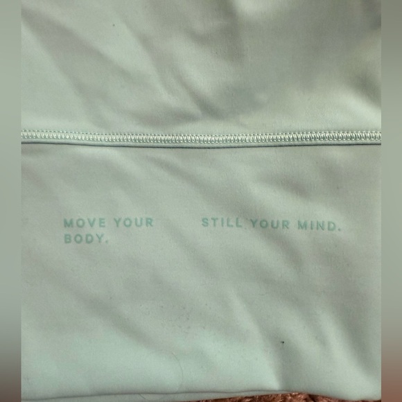 Lululemon Power Pivot Everlux Tank Top Size 6 Logo Motif Wild Mint - Picture 3 of 3